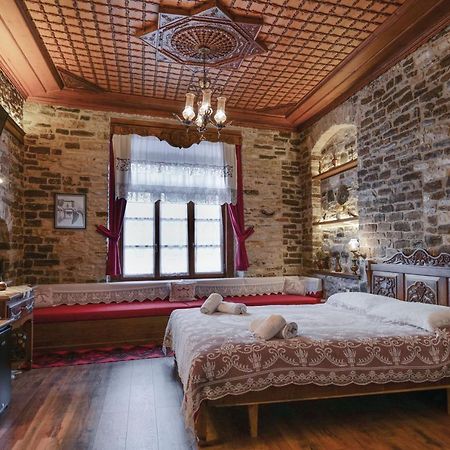 Hotel Bineri Gjirokastër Exterior foto