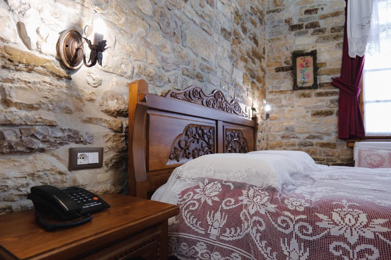 Hotel Bineri Gjirokastër Exterior foto